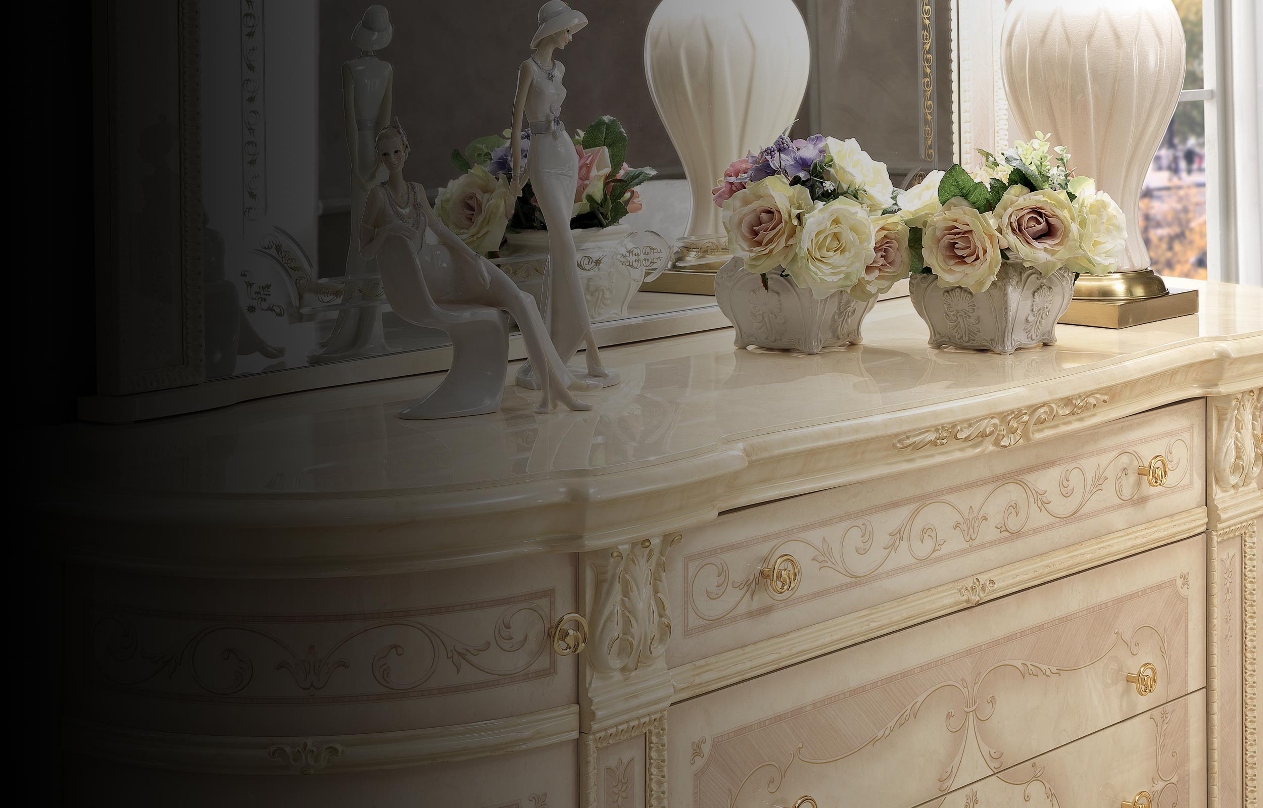 Saltarelli Mobiliイタリア製おしゃれエレガント、Used/美品 Saltarelli Mobili | Classic and Contemporary Furnitures